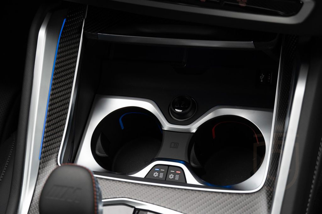 BMW XM 50e DR.ASS.PRO..MASSAGE.SOFTCL.360°.H/K.AHK