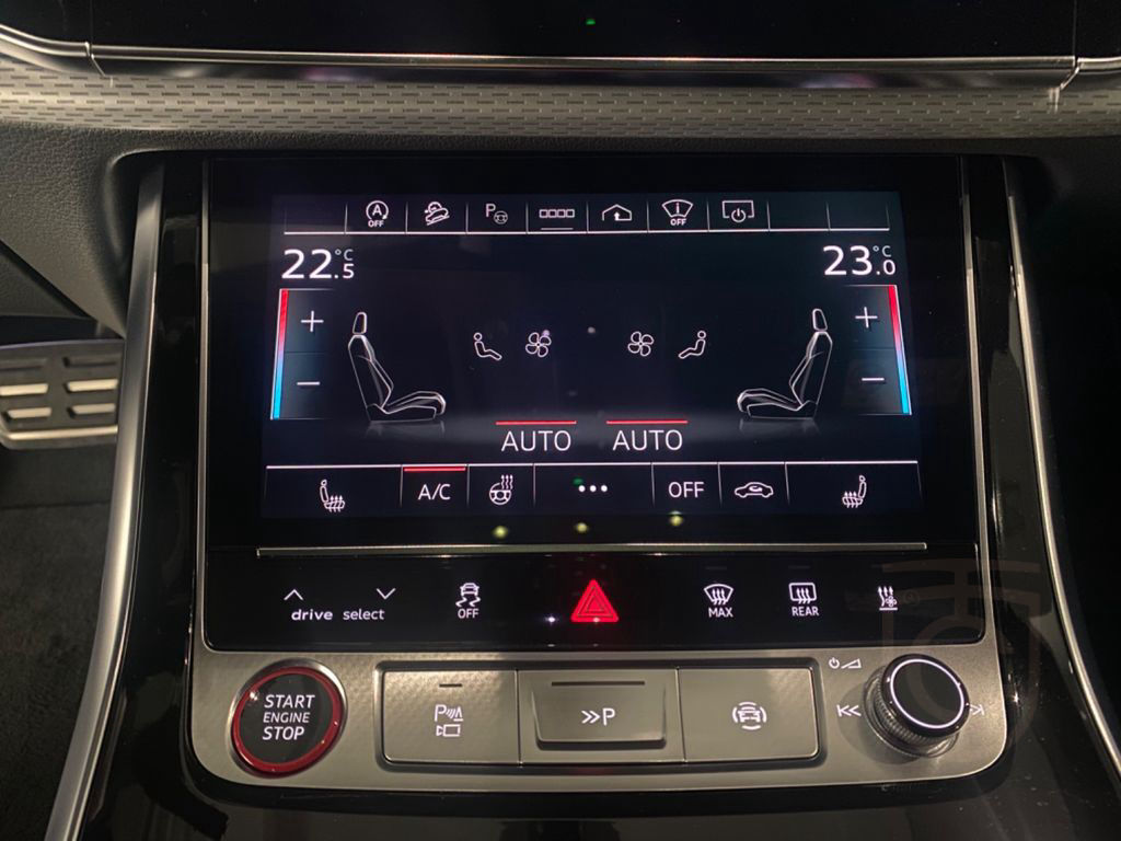 Audi SQ8 TFSI quattro tiptronic