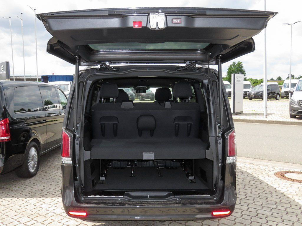 Mercedes-Benz V 300 d Style 4x4 lang AIRMATIC Distr. Kamera 9G