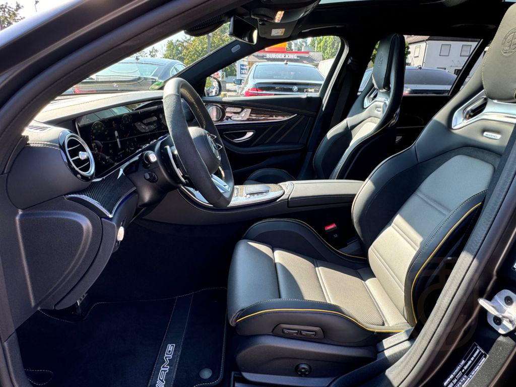 Mercedes-Benz E 63 S AMG 4M Final Edition / DRIVERS / CARBON /