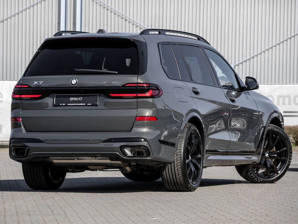 BMW X7 xDrive40d M Sport HUD PANO ACC AHK RFK NAVI