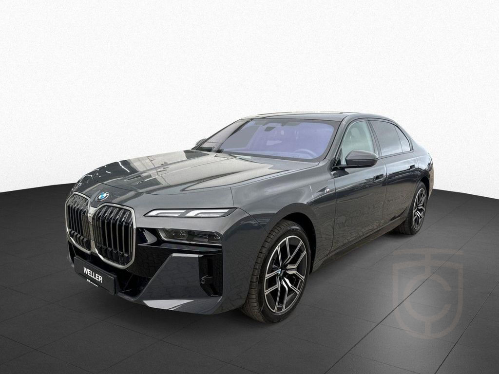 BMW 740dA xDr M SPORT SkyL,StHzg,AHK,IconicG,Multisi
