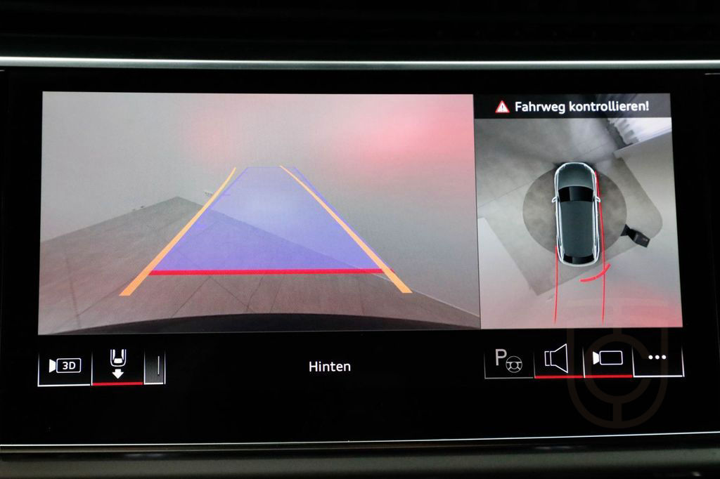 Audi Q8 55 TFSIe quattro AHK Matrix HUD 360° Luft ACC