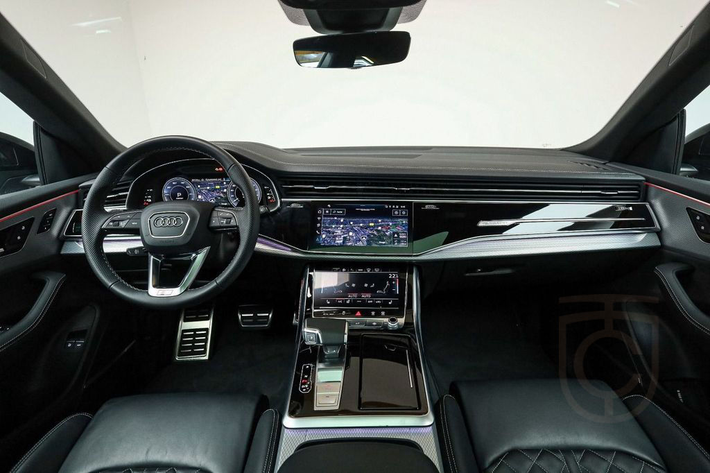 Audi Q8 60 TFSIe quattro S-LINE*PANO*AHK*HUD*LEDER*HD