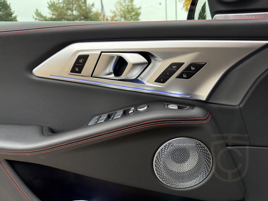 BMW XM RED Label-750PS