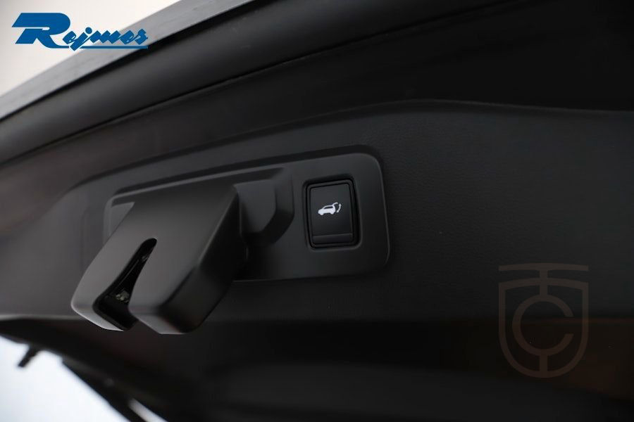 Renault Espace VI E-Tech 200 Iconic A
