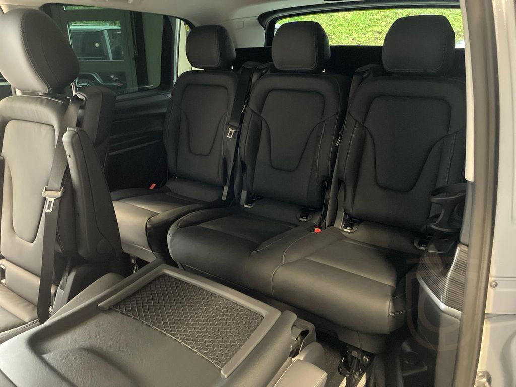Mercedes-Benz EQV 300 L SpurW KlimaA Navi Distronic 360 PDC