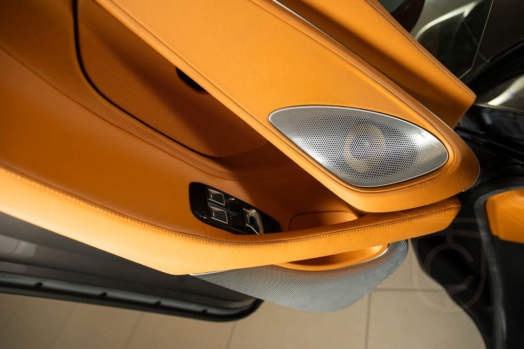 McLaren GT - Luxe - MSO Bespoke Gloss Argon