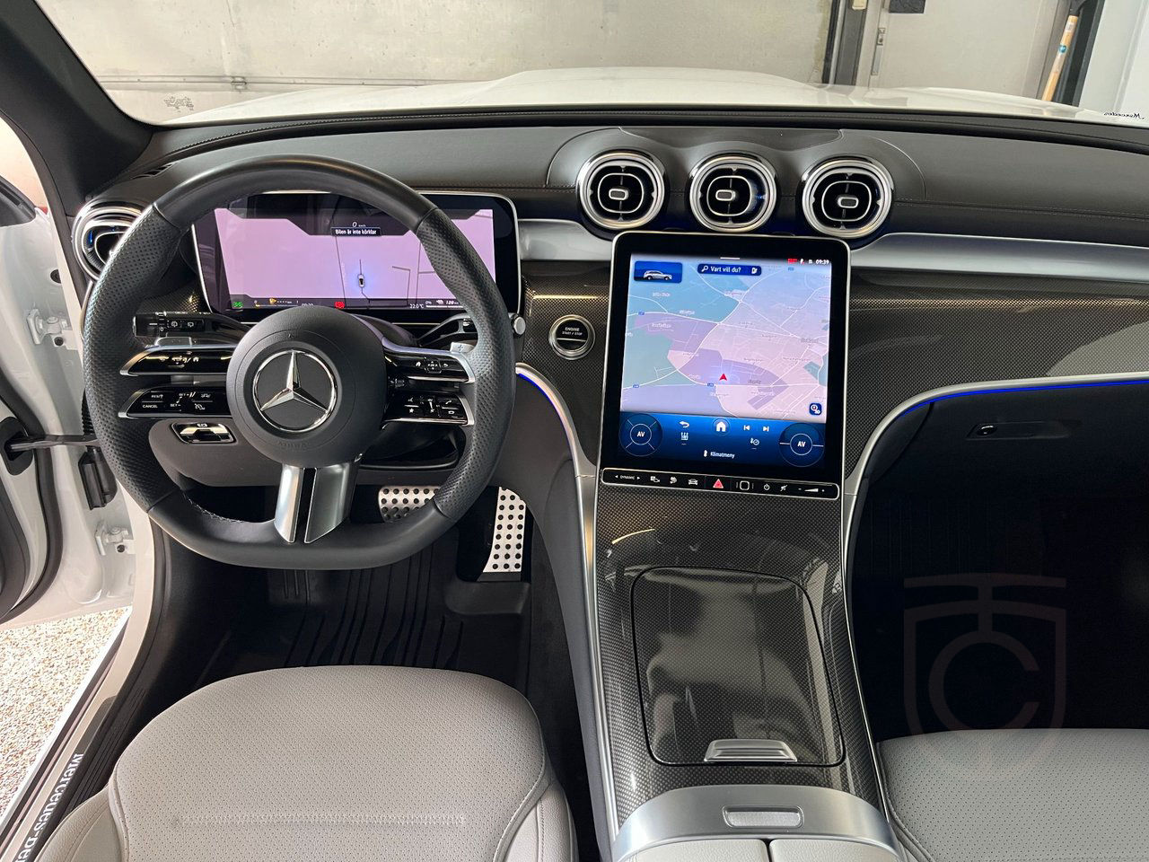 Mercedes-Benz GLC 300e 4MATIC AMG Line Premium Panorama m m