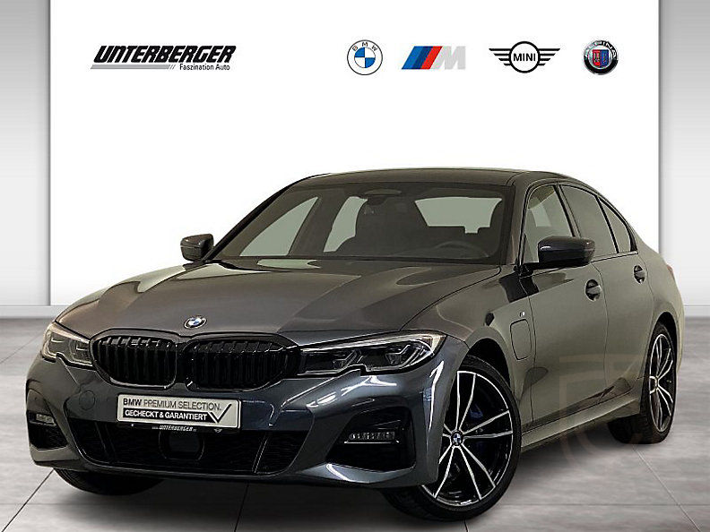BMW 330e Limousine