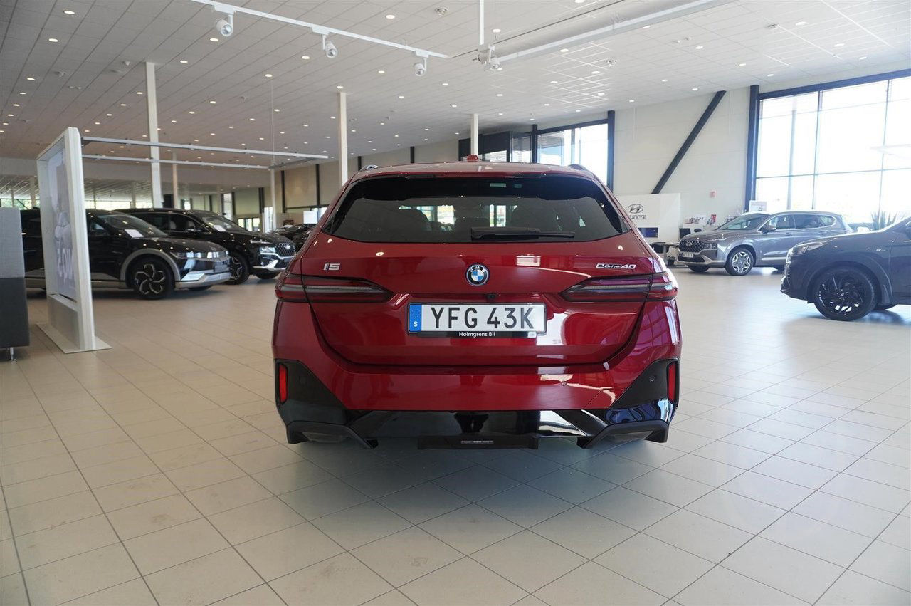BMW i5 eDrive40 Touring M Sport Business Launch Ed