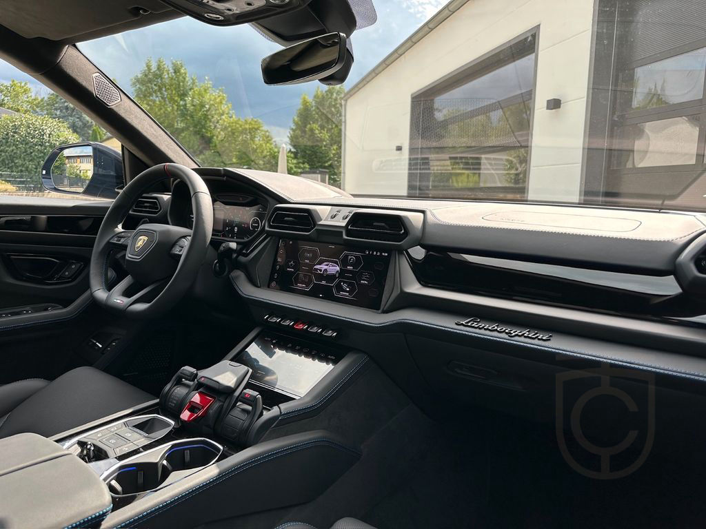 Lamborghini Urus SE *STOCK*B&O*STYLE*PANO*NOW*READY