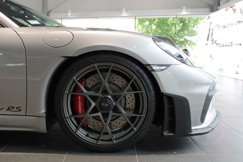 Porsche 718 Spyder RS