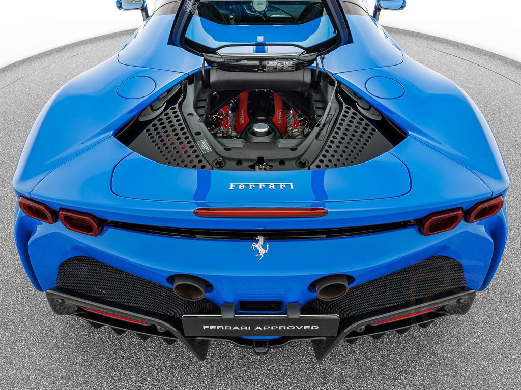 Ferrari SF90 Spider