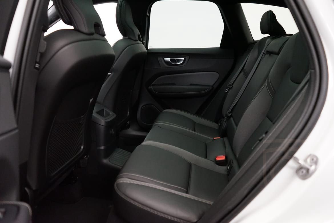 Volvo XC60 T6 Plus Dark Edition,Taklucka, on call