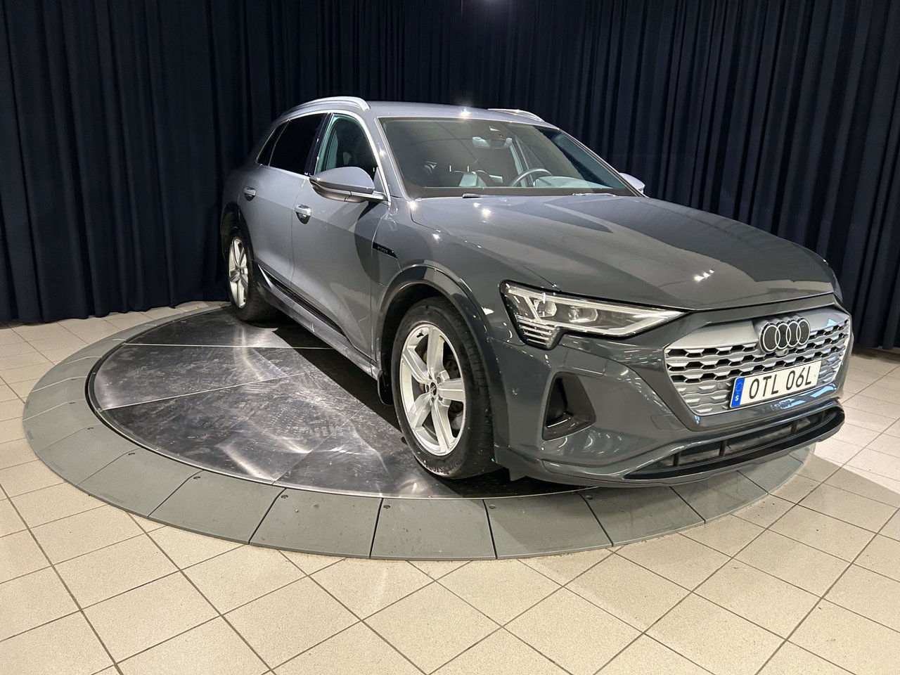Audi Q8 50 e-tron quattro
