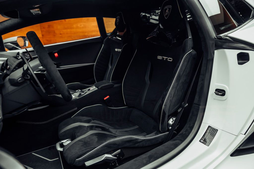 Lamborghini Huracán STO