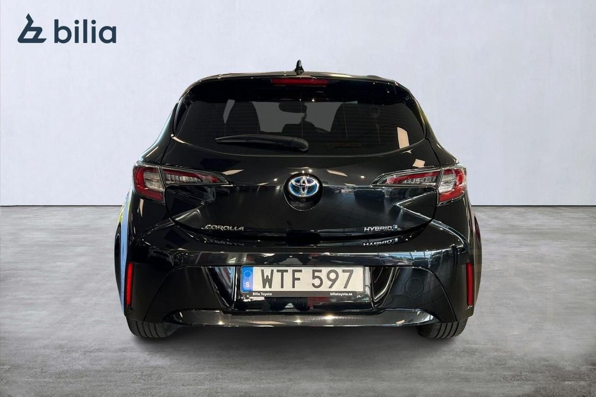 Toyota Corolla Hybrid 1,8 5D Active Carplay