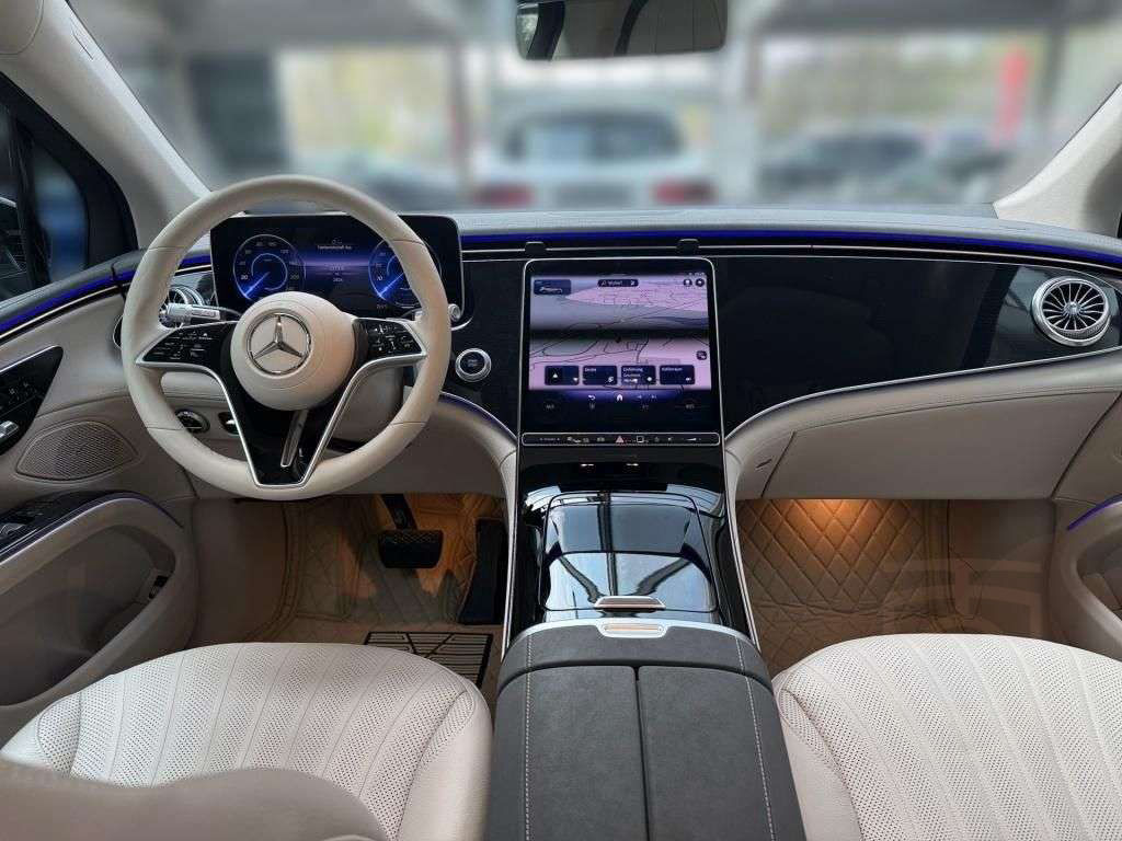 Mercedes-Benz EQS SUV