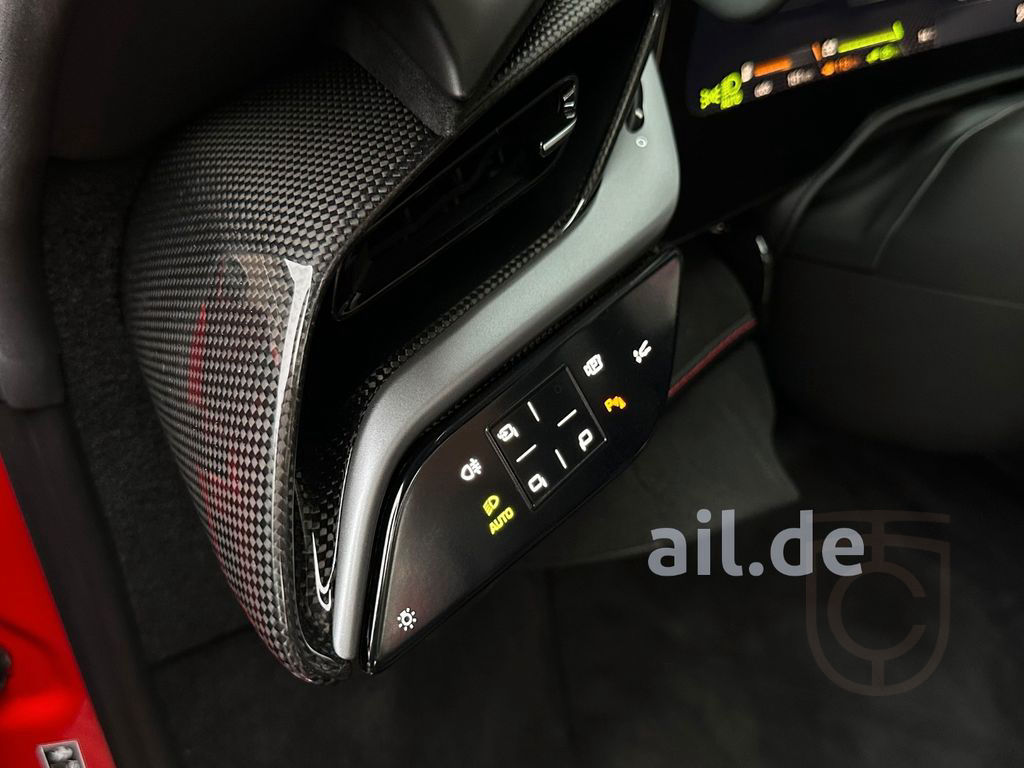 Ferrari SF90 Spider Carbon Racing Seats