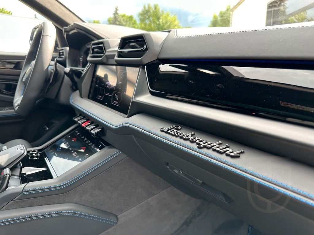 Lamborghini Urus SE *STOCK*B&O*STYLE*PANO*NOW*READY