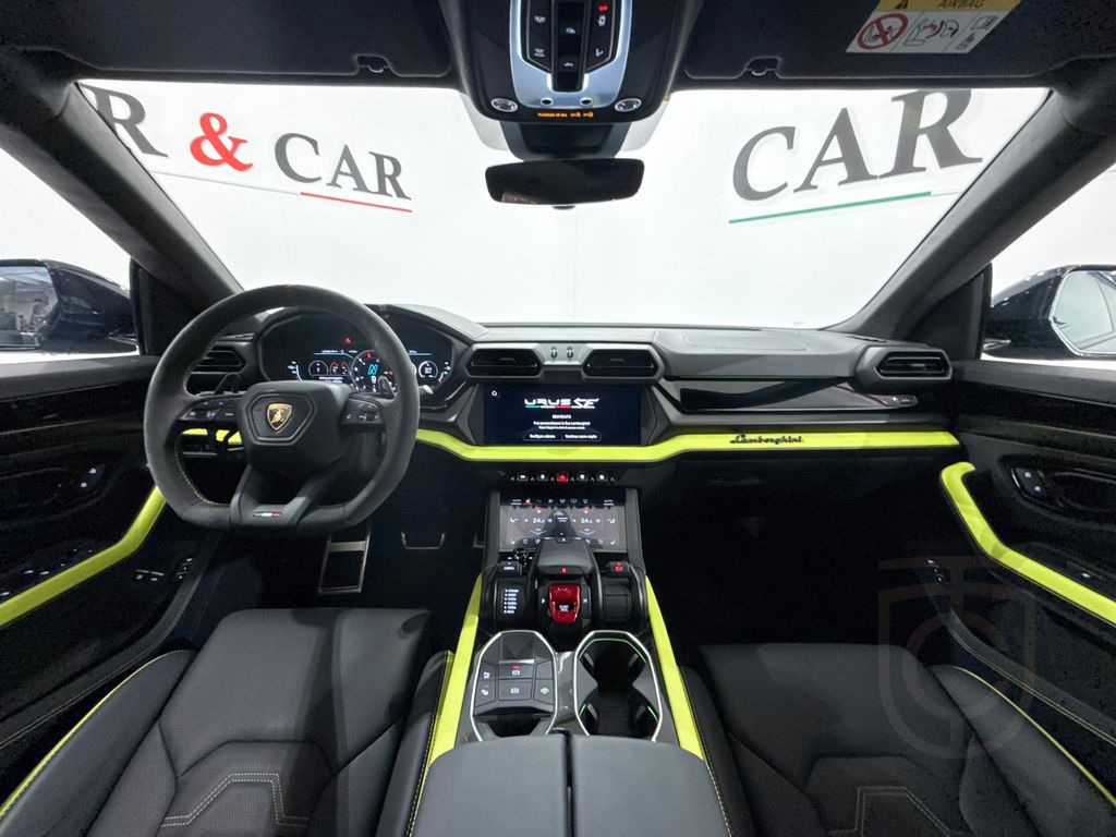 Lamborghini Urus 4.0 V8 PHEV SE
