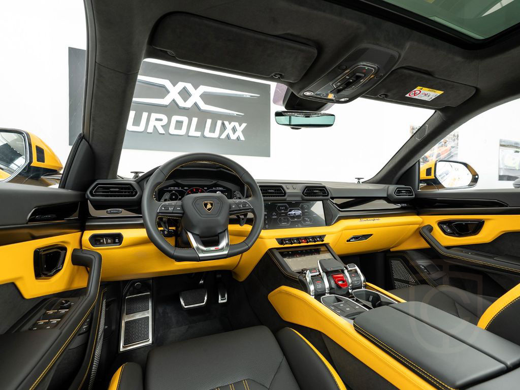 Lamborghini Urus SE Hybrid B&O/PANORAMA/23"/Massage