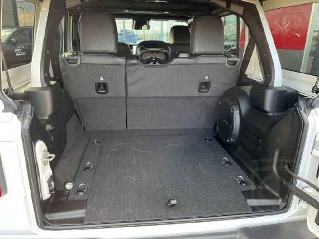 Jeep WRANGLER Sahara 272PS Facelift *SoftTop*