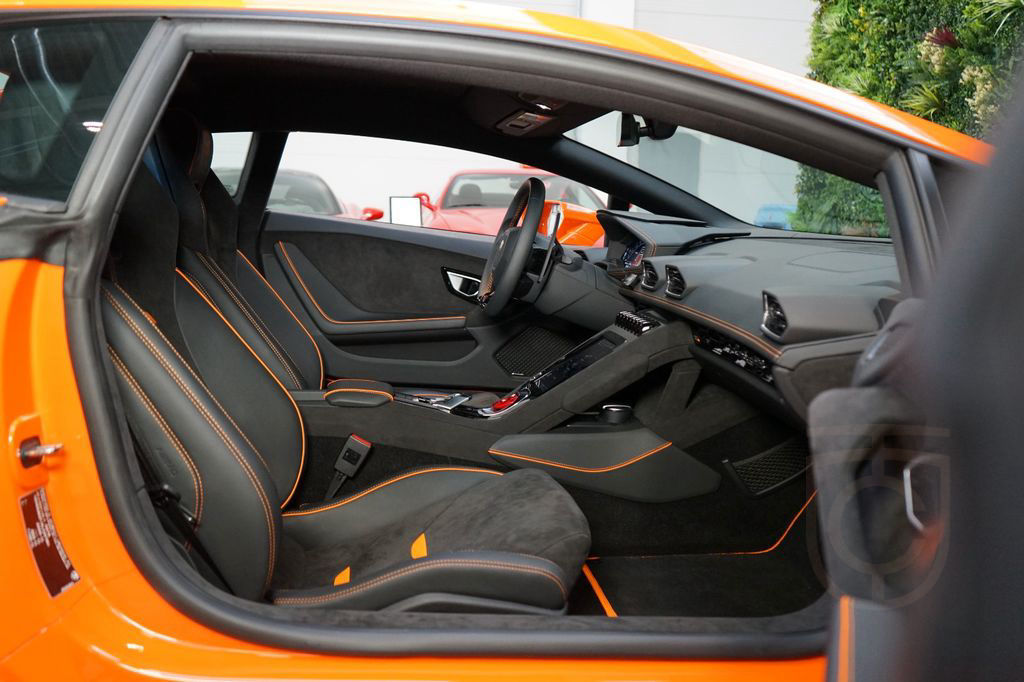 Lamborghini Huracán Tecnica*5.2L V10*RWD*LIFT*265.000€ NETTO