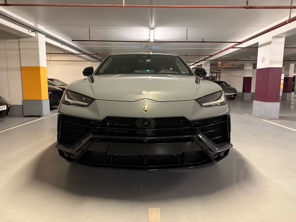Lamborghini Urus S Pano 23" 3D B & O Carbon Style Massage