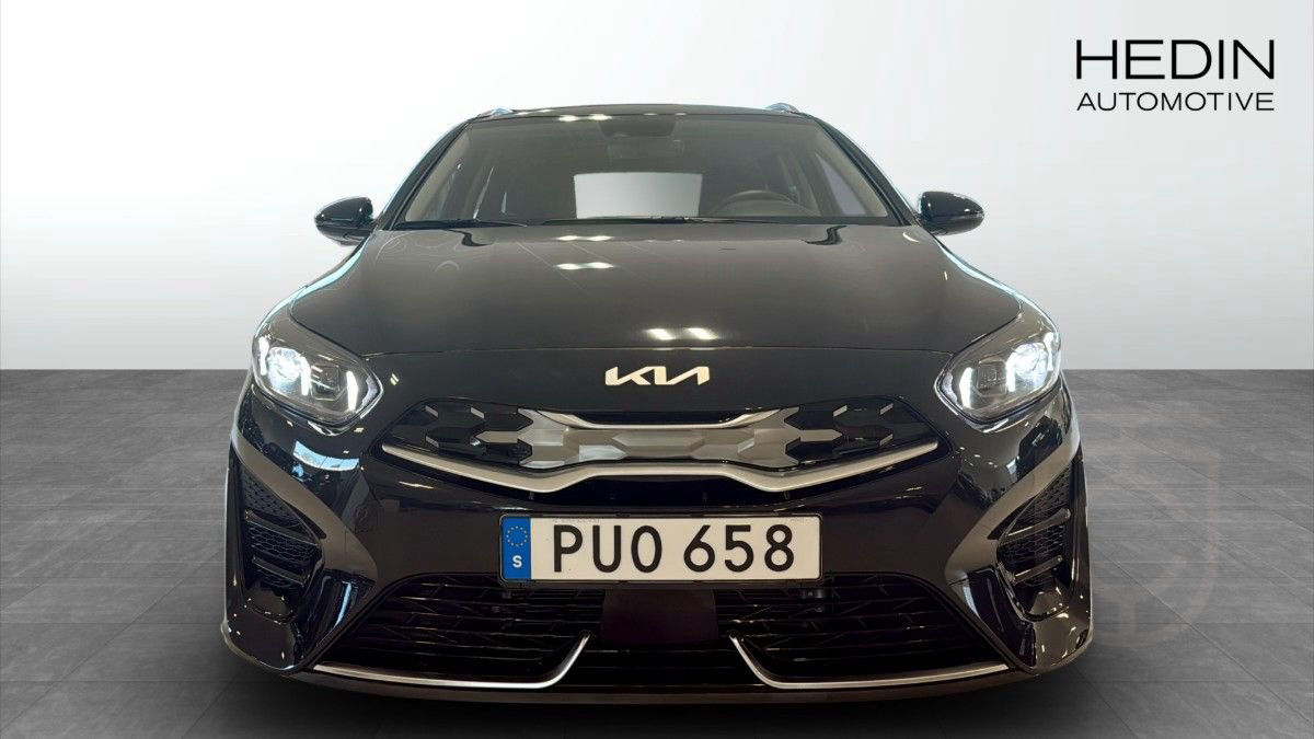 Kia Ceed SW PHEV ACTION