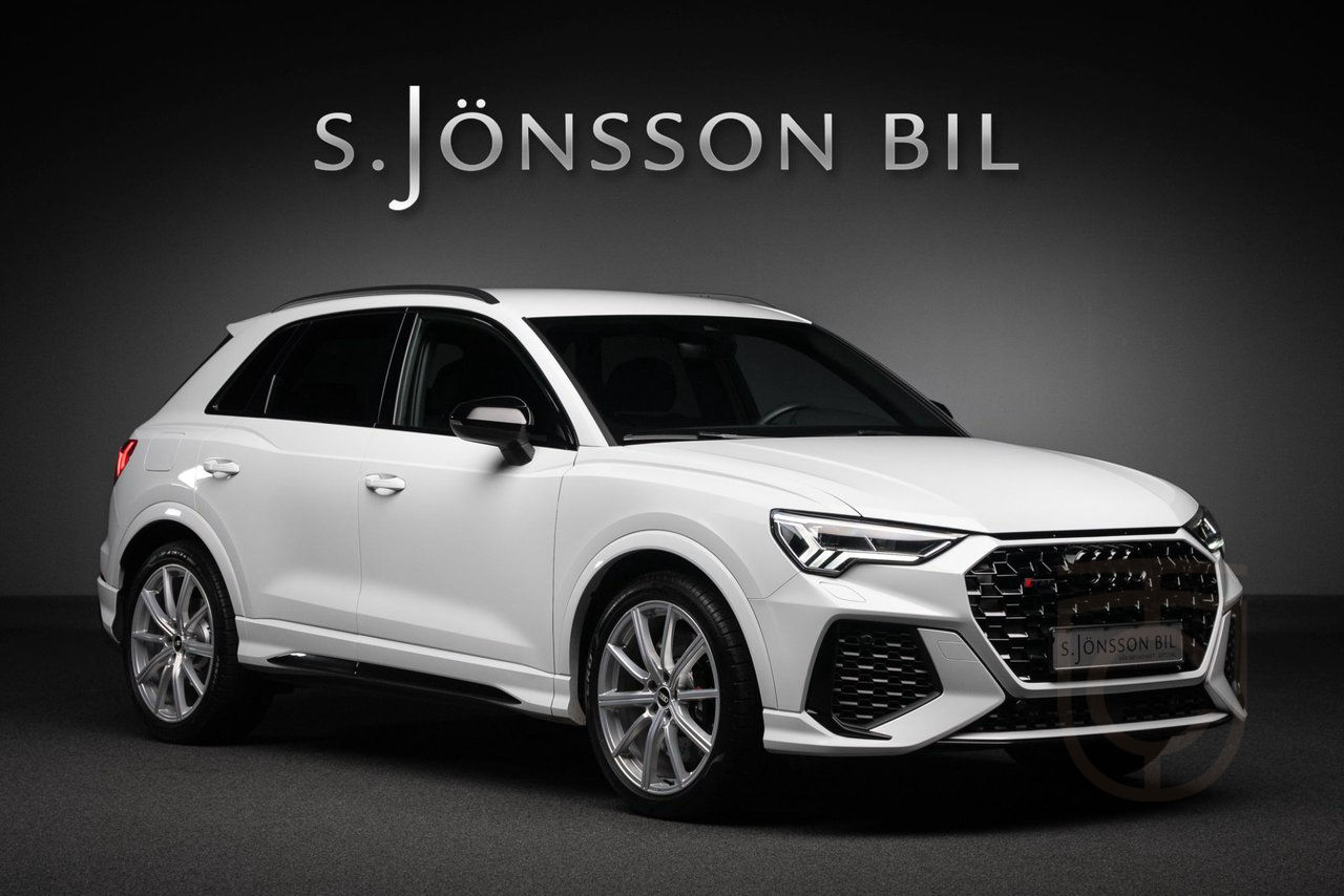 Audi RSQ3