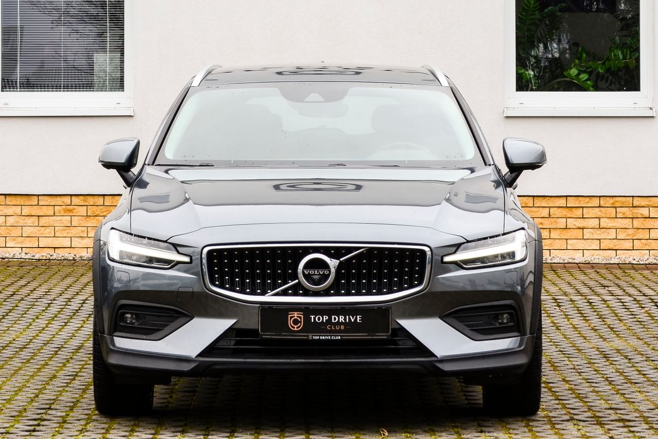 Volvo V60 CC B4 AWD Momentum