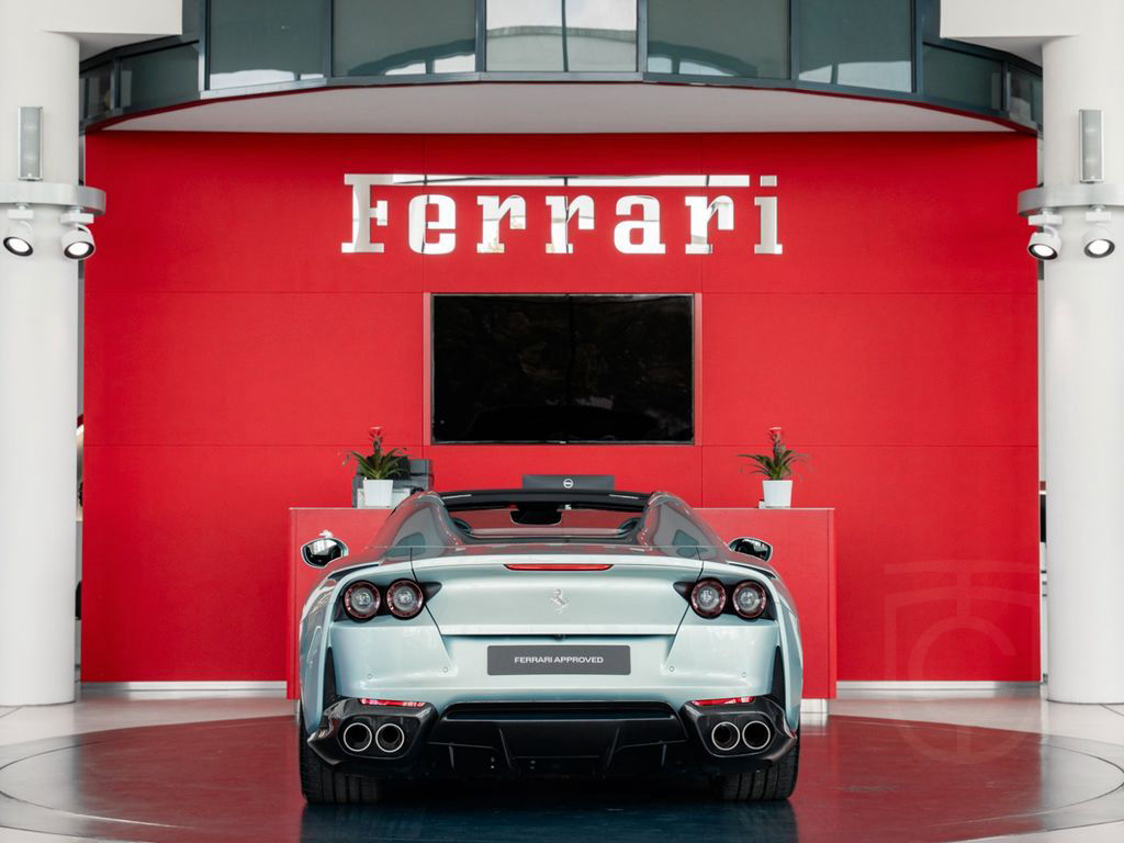 Ferrari 812 GTS *ADAS*LIFT*KARBON*SONDERLACK*JBL*