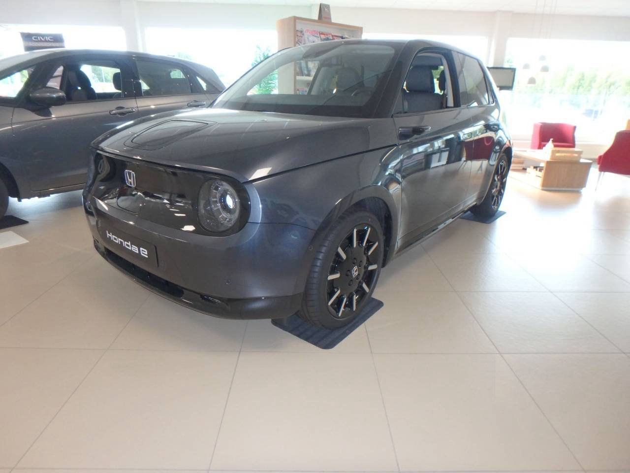 Honda E