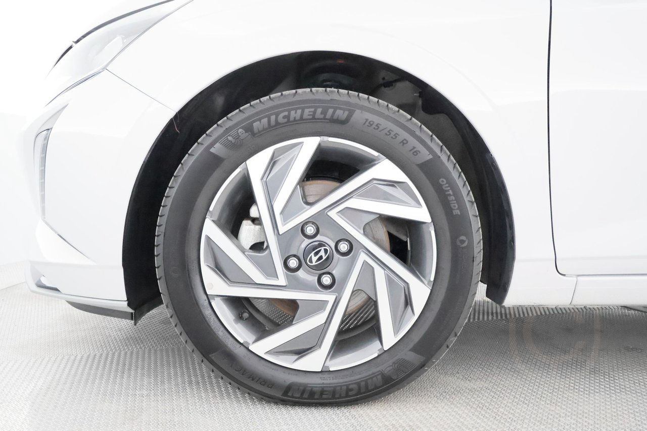 Hyundai i20 Essential 1.0 T-GDI Automat