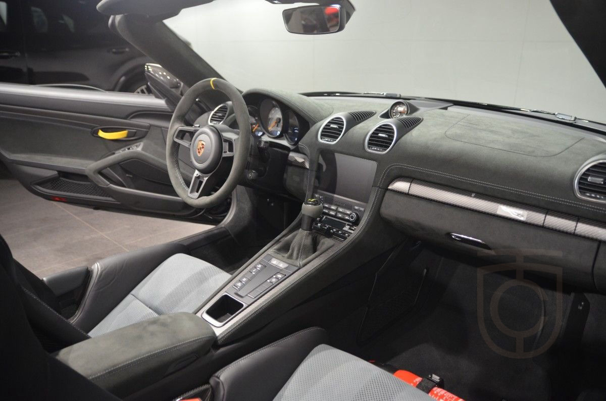 Porsche 718 Spyder RS