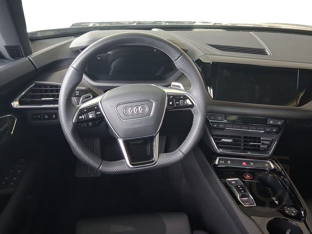 Audi E-Tron GT quattro