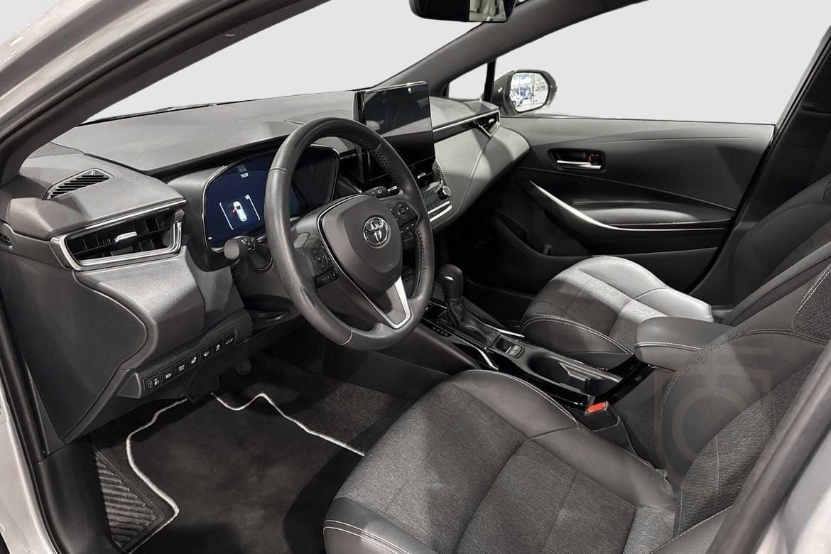 Toyota Corolla Touring Sports Hybrid 2.0 Style Plus