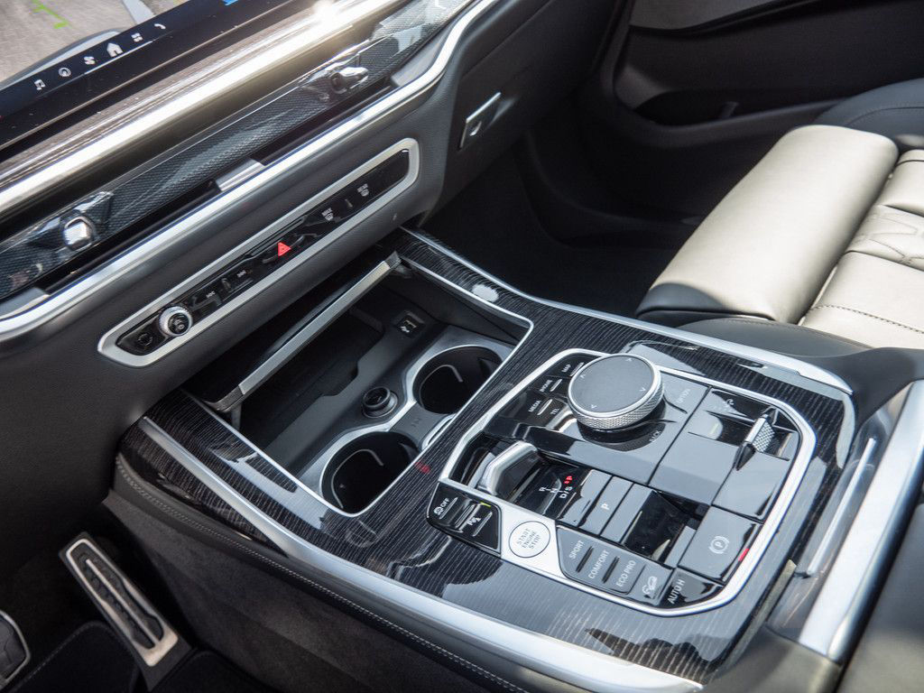 BMW X7 xDrive 40i M-Sport STANDHZG+AHK+AUTOBAHNASSIS