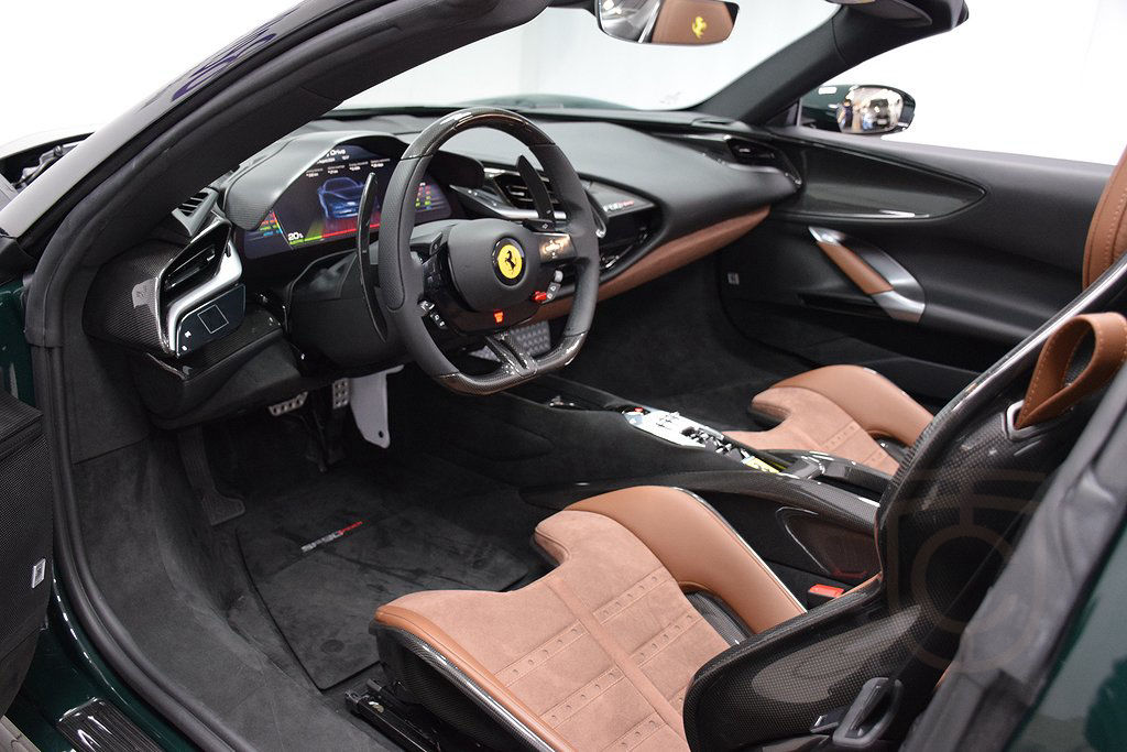 Ferrari SF90 Spider 4.0 V8 DCT 735kW 2024