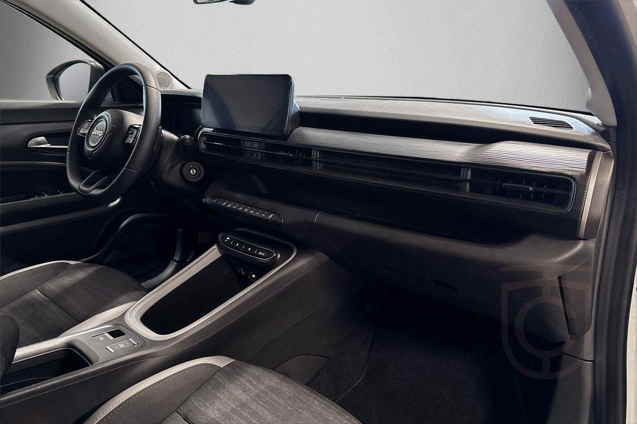 Jeep Avenger e-Hybrid 1.2 Turbo LONGITUDE NYBILSGARANTI