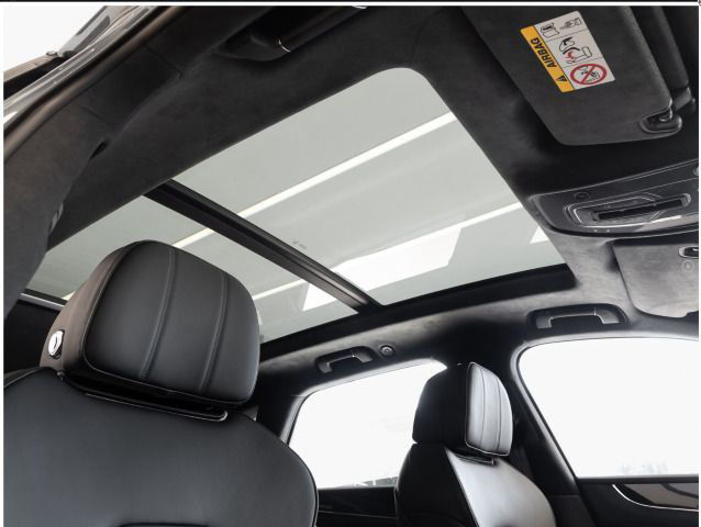 Bentley Bentayga V8 22" Massage