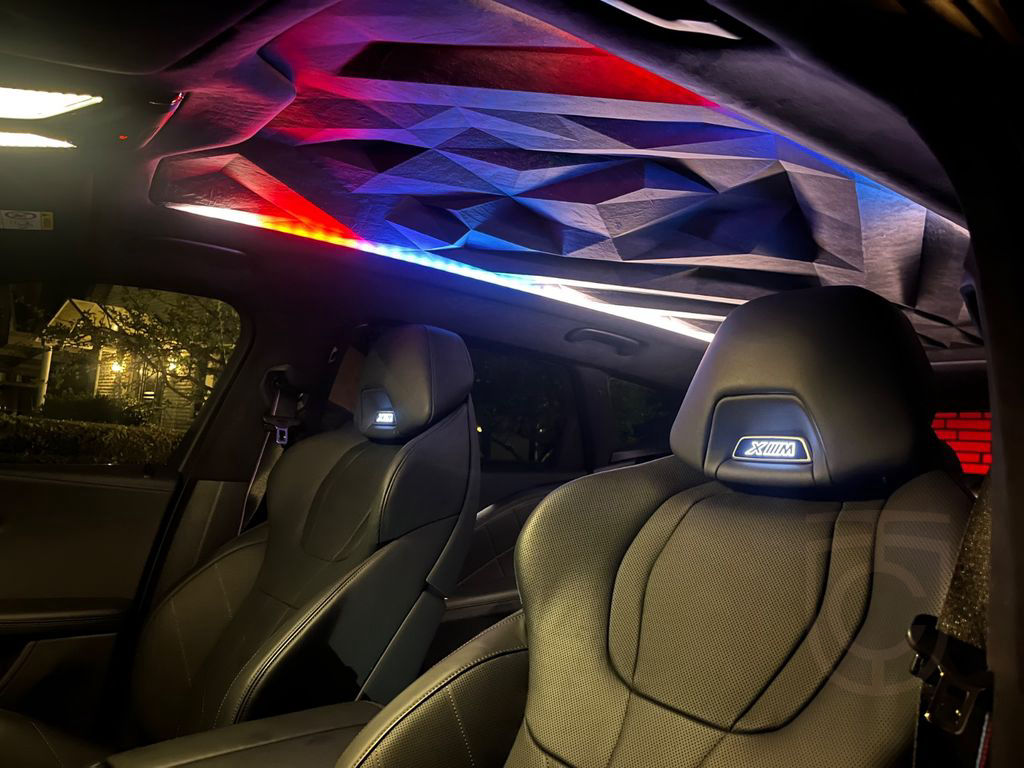 BMW XM Baureihe XM 50 e 23 Zoll Shadowl Sportabgas
