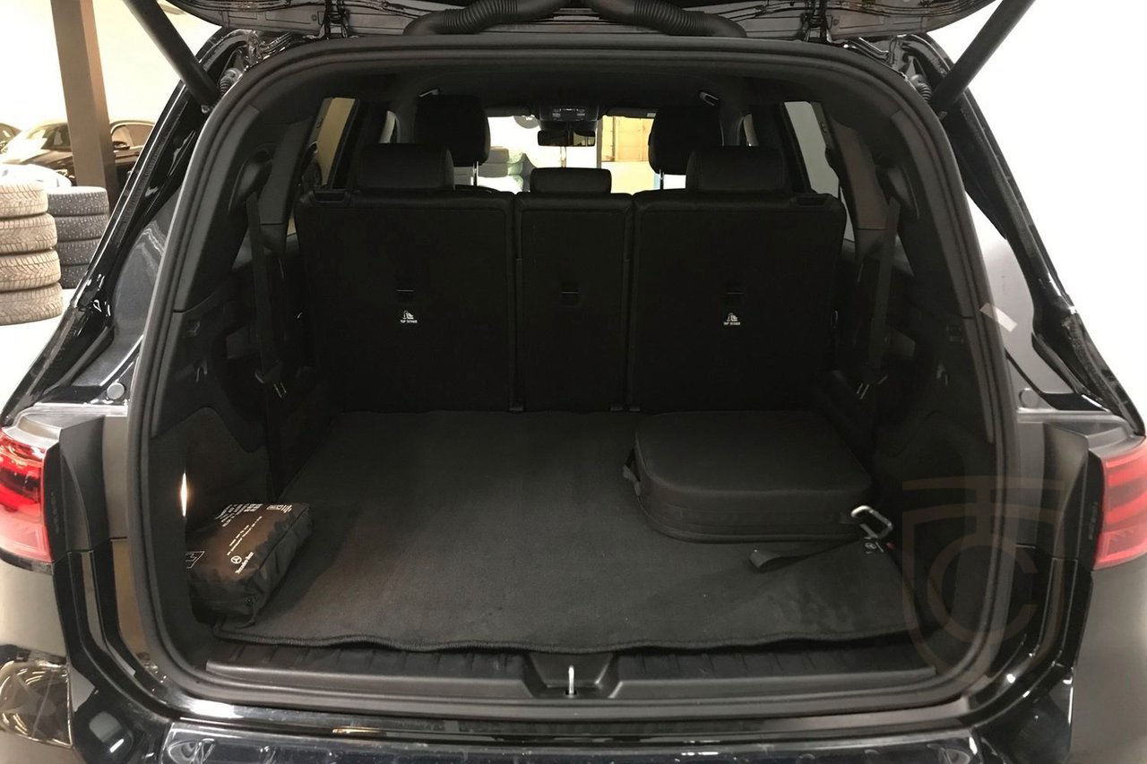 Mercedes-Benz EQB 250+ AMG