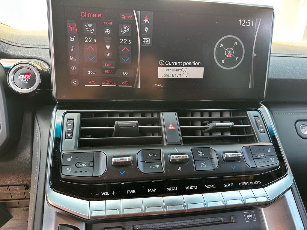 Toyota LAND CRUISER 300 4x4, COMBI VIN 466
