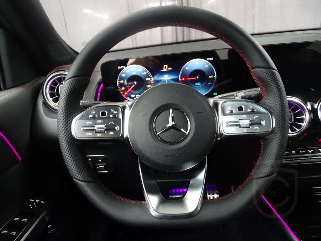 Mercedes-Benz EQB 350