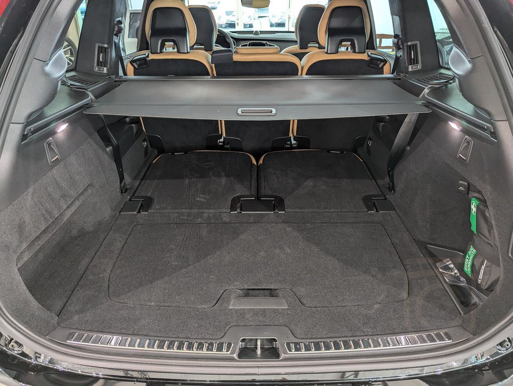 Volvo XC90 Ultra Dark Recharge Plug-In Hybrid AWD
