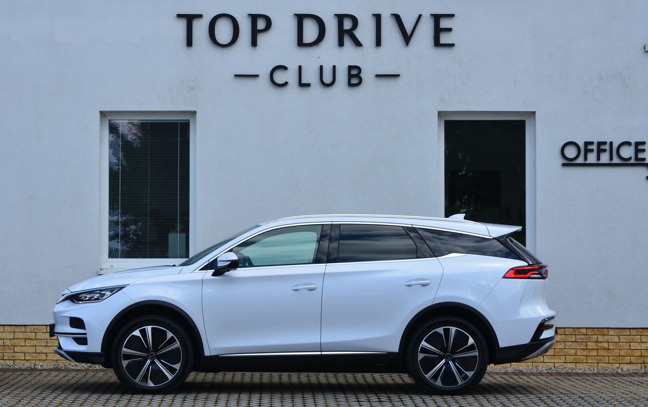 BYD TANG MY2025/AWD/800V/7 míst