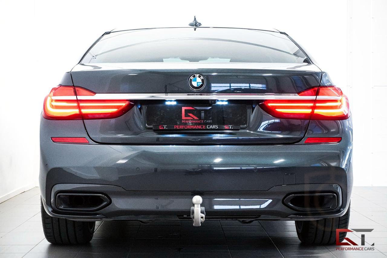 BMW 750 Navi HuD B&W Night Vision 1 Ägare